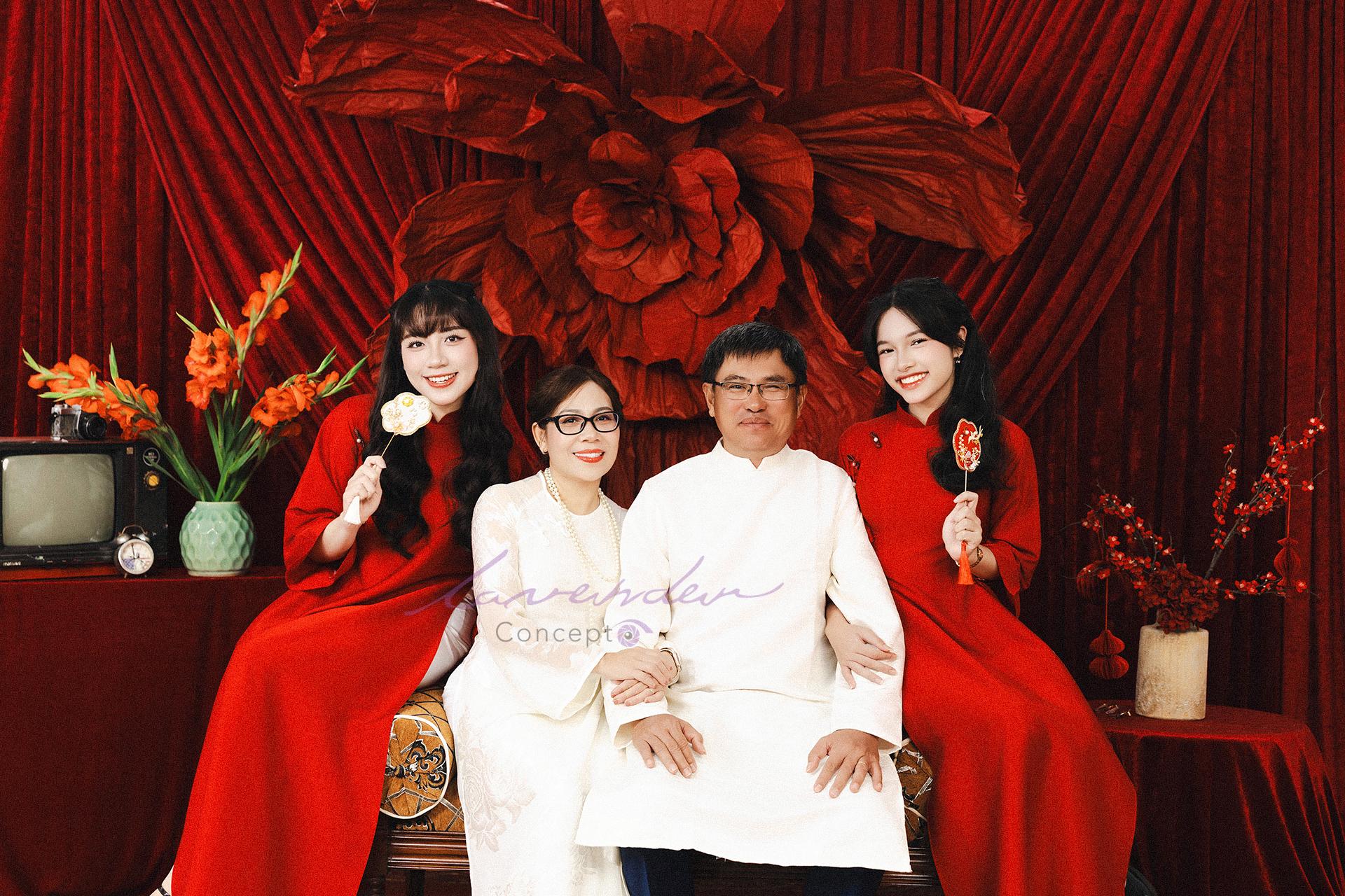 Bí quyết chụp ảnh gia đình Tết tự nhiên lung linh