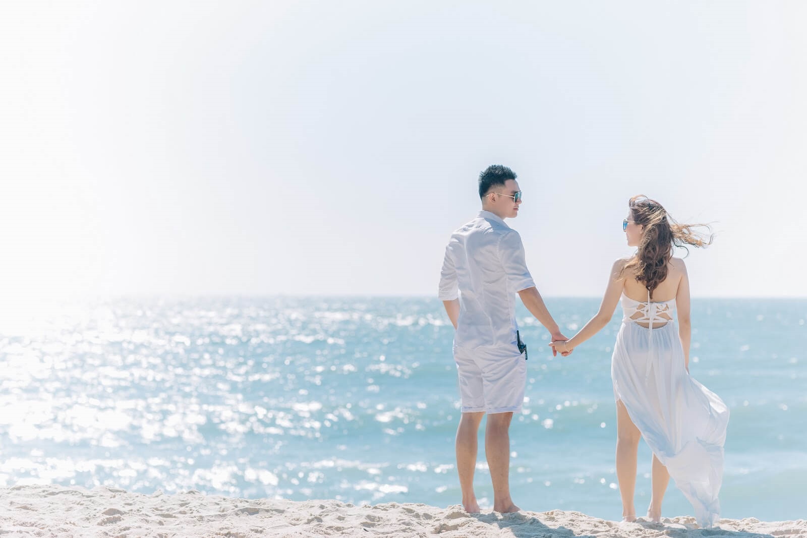 Chụp hình cưới tại bãi biển Hồ Cốc 