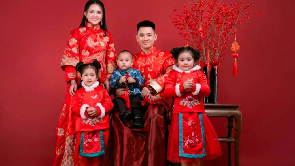 Ý tưởng chụp ảnh gia đình phong cách Trung Quốc