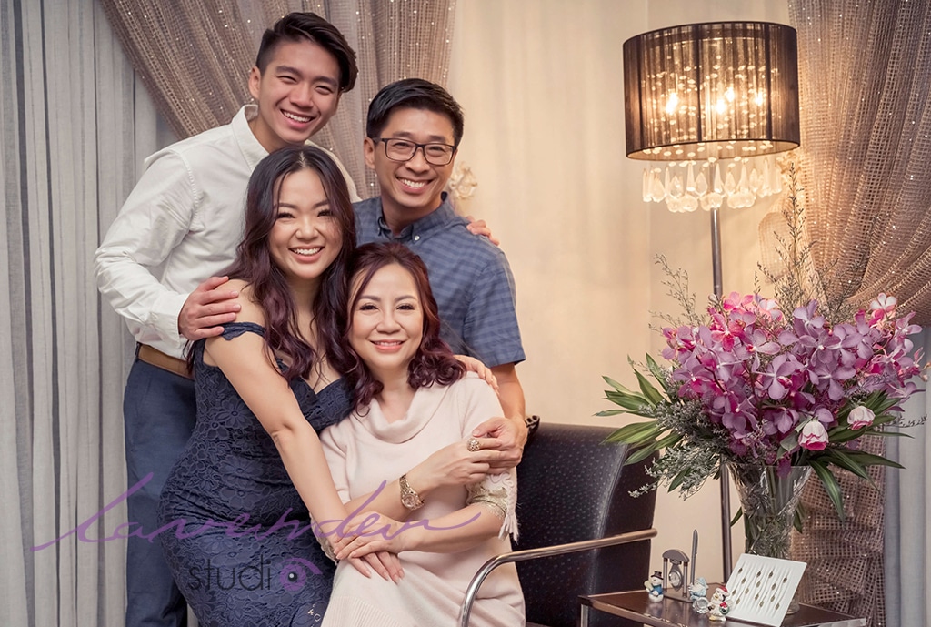 chụp ảnh gia đình tại nhà thành phố Huế