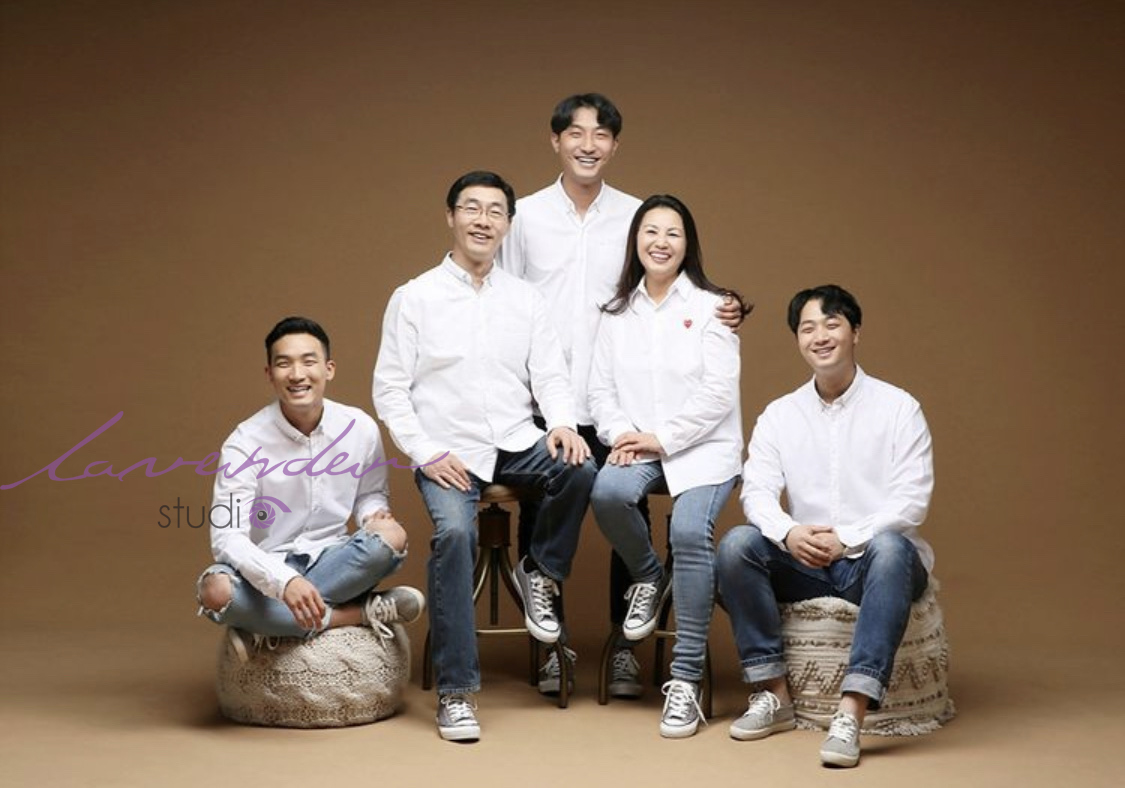 Chụp ảnh gia đình dịp Tết cùng Lavender studio Hà Nội