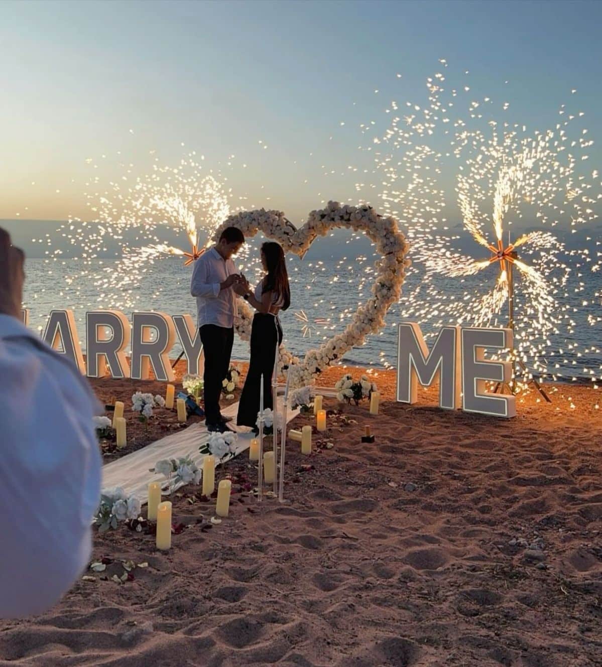 Dịch vụ trang trí cầu hôn toàn quốc – Lãng mạn chỉn chu cùng Lavender Wedding Planner&Events