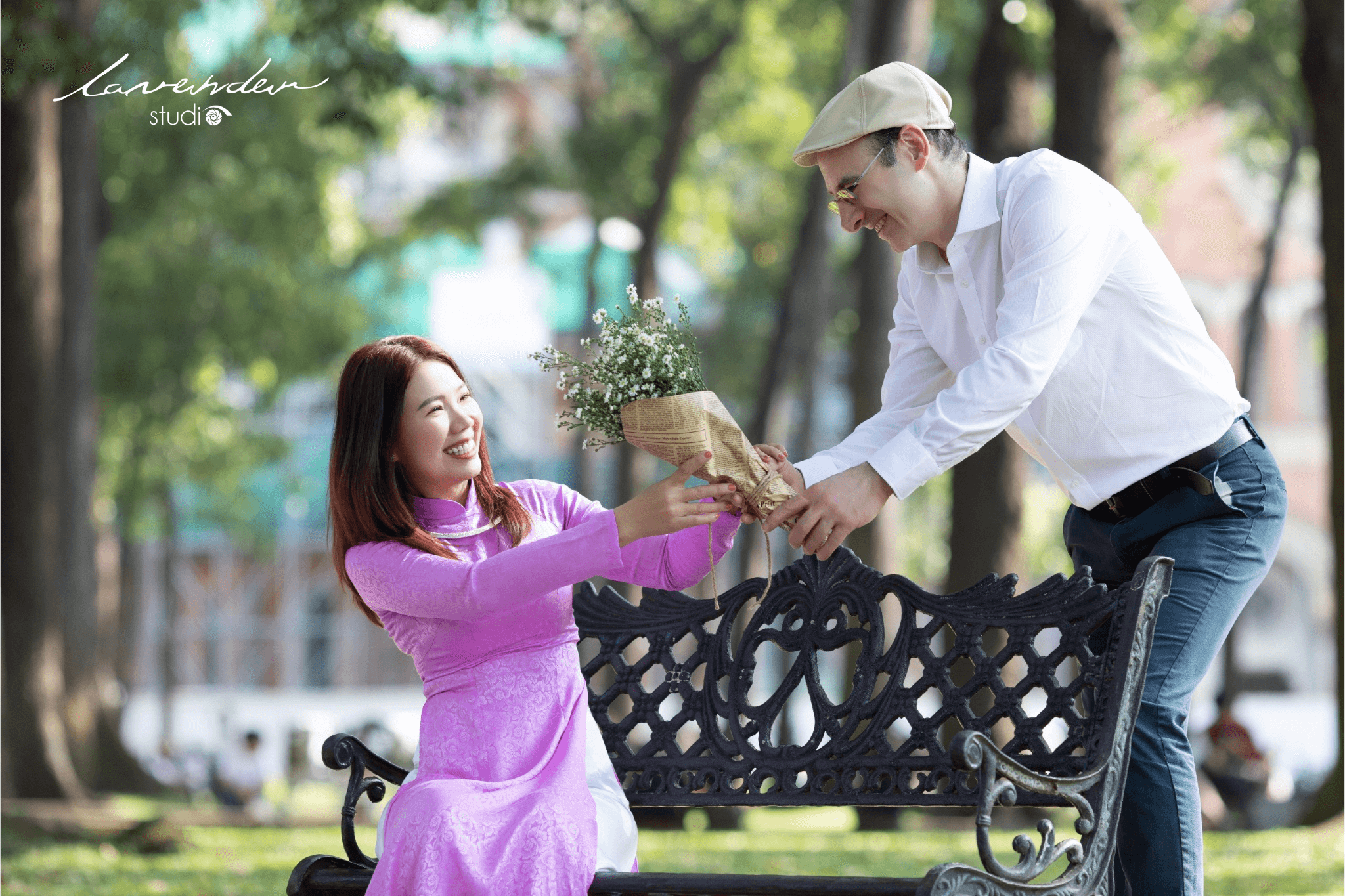 Chụp hình cưới ngoại cảnh tại Sài Gòn 