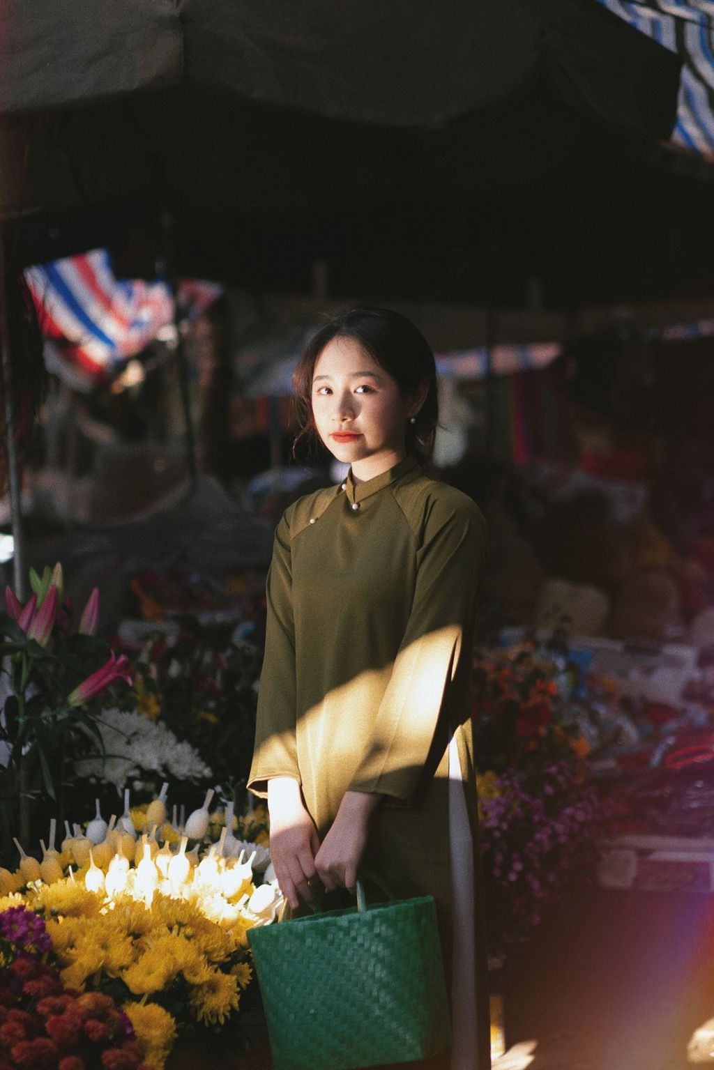 Chụp ảnh áo dài Tết ngoại cảnh giá bao nhiêu ở Hà Nội