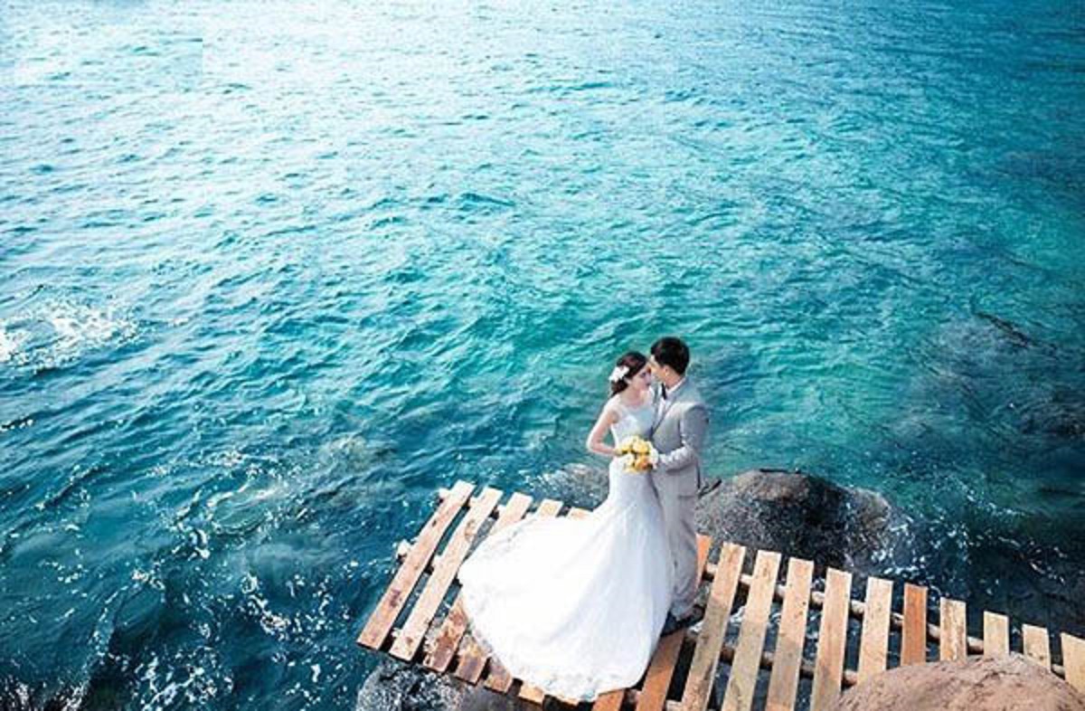 chụp hình cưới ngoại cảnh Vũng Tàu tại Hồ Đá Xanh