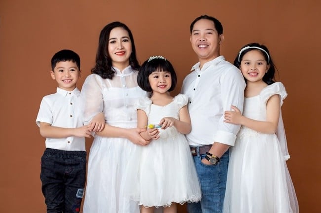 Chụp gia đình cùng Lavender Hồ Chí Minh