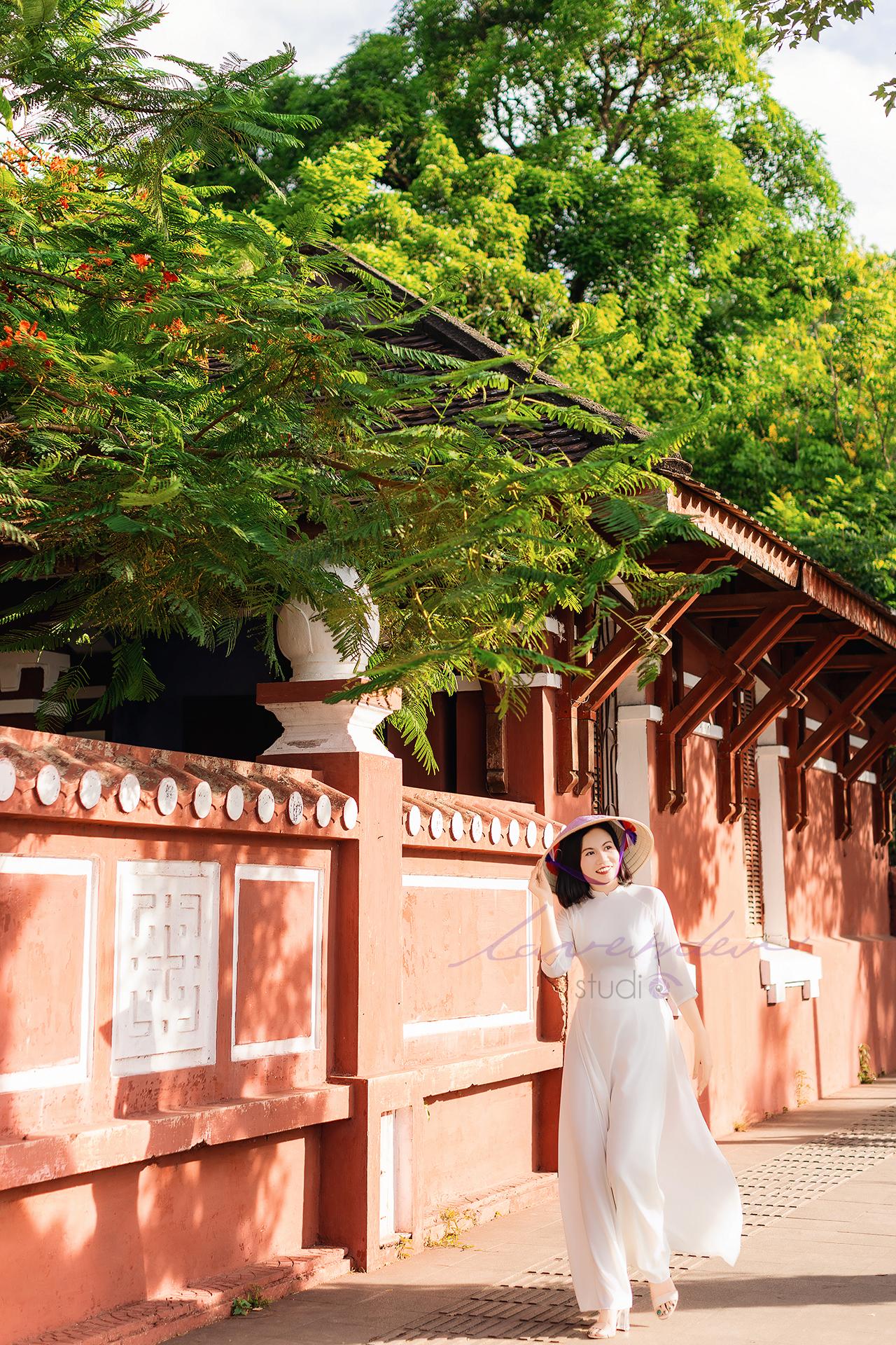 Thông tin liên hệ để đặt lịch thuê cổ phục bảng giá chụp ảnh ở huế