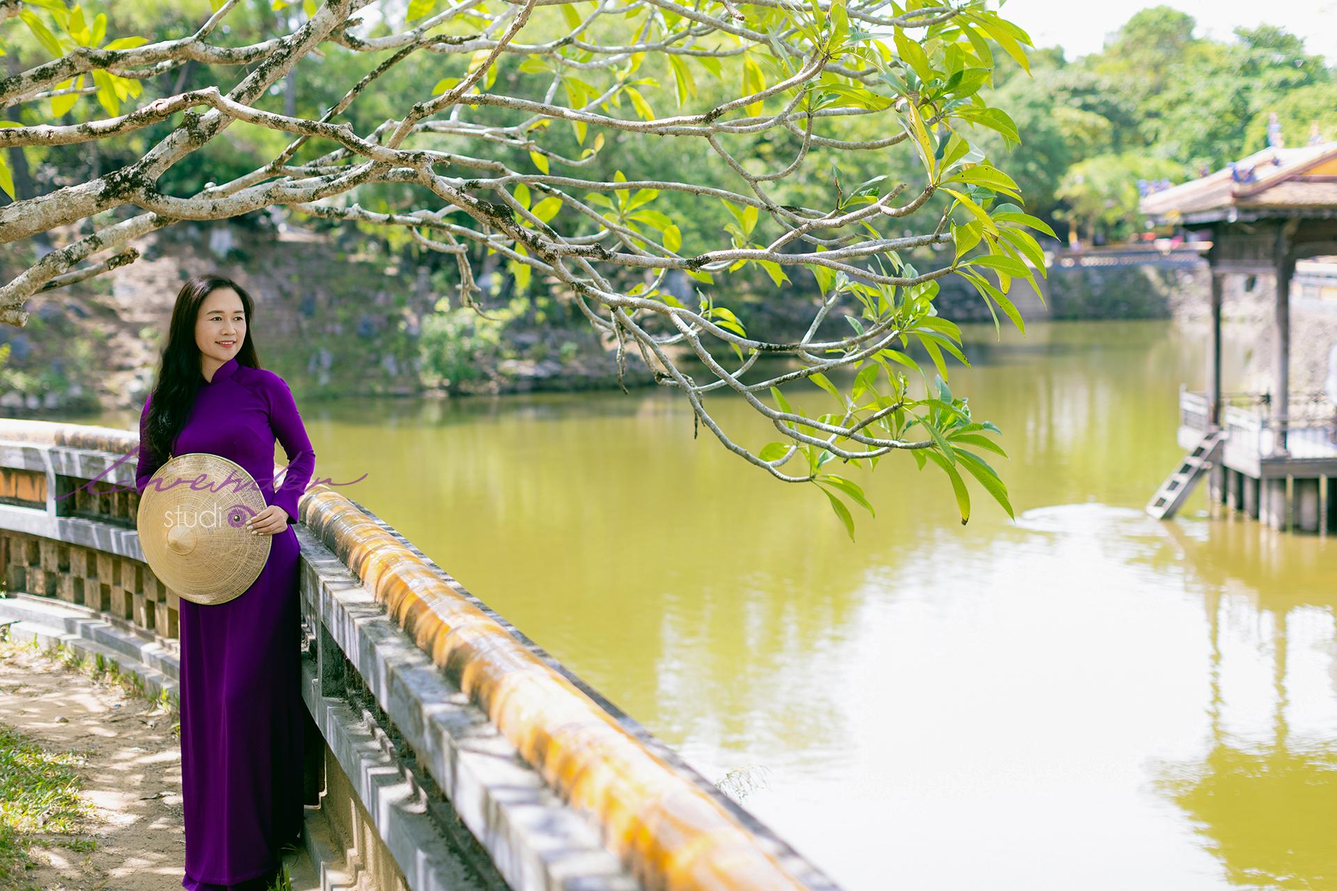 Tour dịch vụ chụp ảnh áo dài Huế khi du lịch